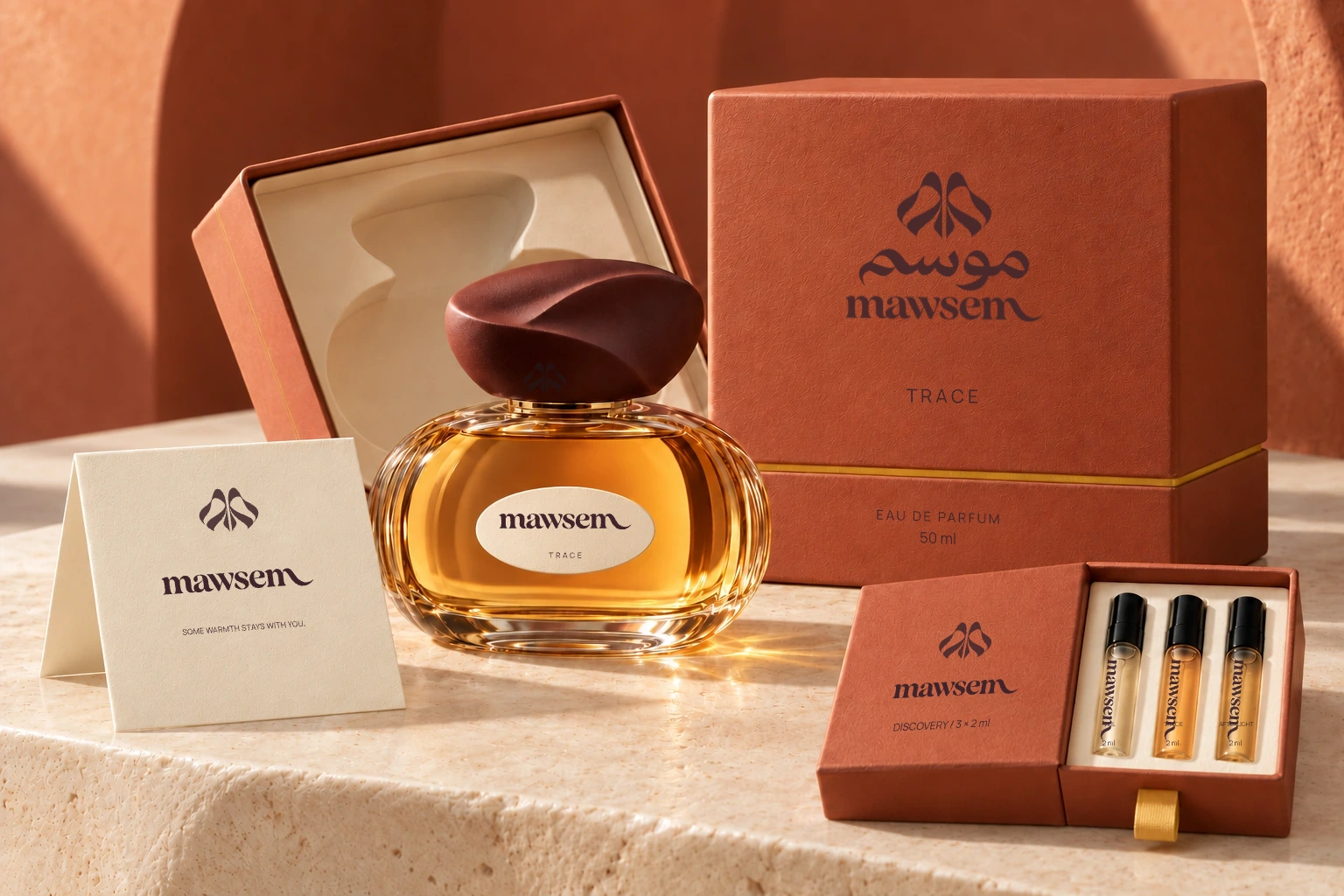 MAWSEM shoulder box, printed scent cards and discovery presentation